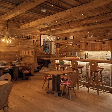 K-apart & Boardinghouse ホテル